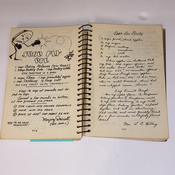 "Stove Pilot Favorite Recipes, Maxwell AF Base 1948 Military Wives Cookbook - Picture 13 of 16